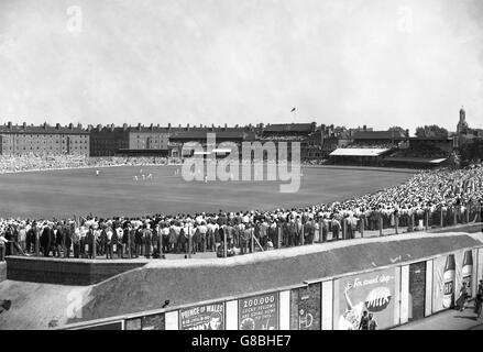 L'Inghilterra combatte il Sud Africa nel quinto e decisivo Test Match all'Oval di Kennington. Foto Stock