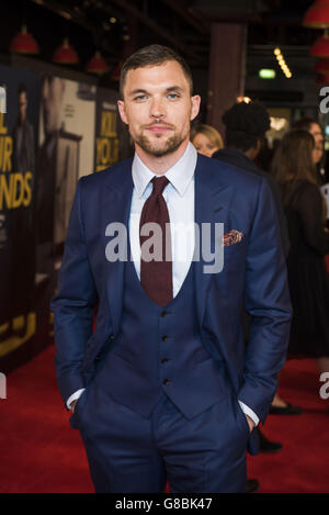 Uccidi la prima del film Friends. Ed Skrein partecipa alla prima del film Kill Your Friends alla Picturehouse Central di Londra. Foto Stock