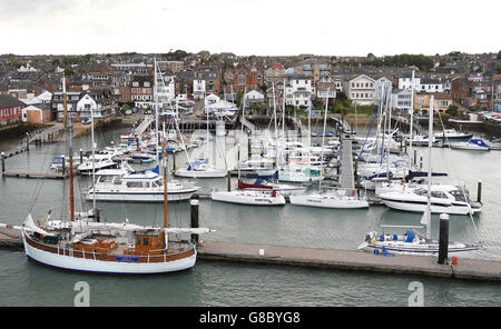 Vista generale dell'area del porto in West Cowes ON L'Isola di Wight Foto Stock