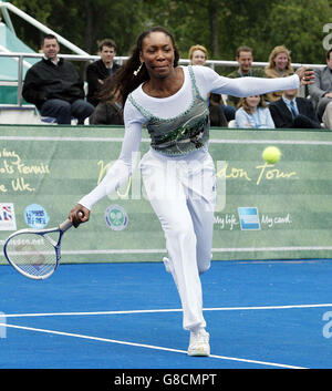 American Express ACES Challenge - la Torre di Londra. La star del tennis americano Venus Williams. Foto Stock