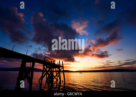 Tramonto a Holywood su Belfast Lough Irlanda del Nord Foto Stock