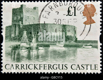 Regno Unito - circa 1988: un timbro stampato in Gran Bretagna mostra Castello di Carrickfergus, circa 1988 Foto Stock