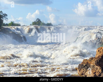 La Khone Phapheng cade nel sud Laos Foto Stock