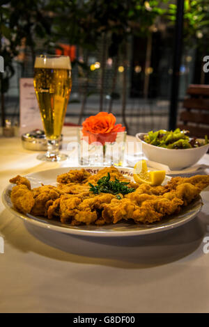 Wiener Schnitzel, Vienna, Austria Foto Stock