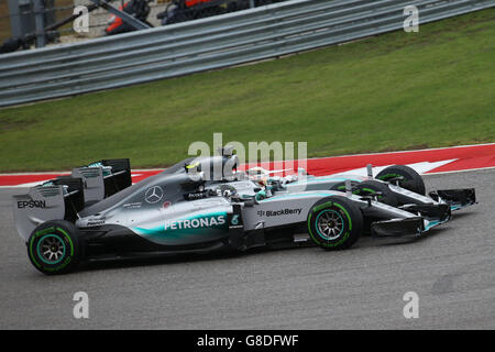 Mercedes' Lewis Hamilton durante il Gran Premio degli Stati Uniti al circuito delle Americhe ad Austin, Texas, USA. Foto Stock