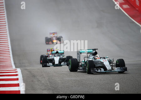 Mercedes' Lewis Hamilton durante il Gran Premio degli Stati Uniti al circuito delle Americhe ad Austin, Texas, USA. Foto Stock