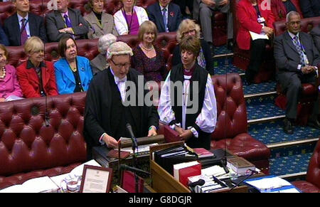 Primo vescovo di sesso femminile di sedersi in House of Lords Foto Stock