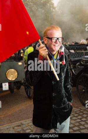 Chris Evans all'inizio della Bonhams London per la Brighton Veteran Car Run, ad Hyde Park, Londra. Foto Stock