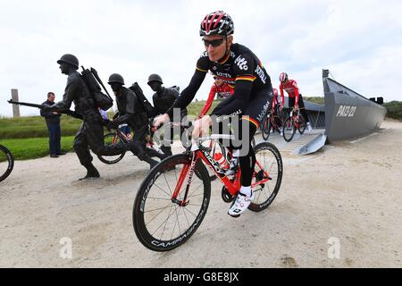 29.06.2016. UTAH BEACH - PLAGE DE LA MADELEINE, Sainte Marie du Mont, Francia. Piloti provenienti dal prossimo Tour de France tour in bicicletta visita il sito storico di Utah Beach. GREIPEL Andre (GER) PILOTA DEL LOTTO SOUDAL Foto Stock