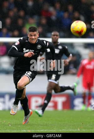 Rochdale / Wigan Athletic - Sky Bet League One - Stadio Spotland. Shaquile Coulsete di Wigan Athletic Foto Stock