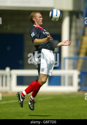 Calcio - Friendly - Telford Regno v West Bromwich Albion - nuova testa di Bucks Foto Stock