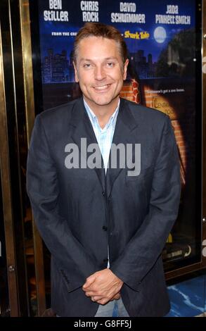 UK Charity Premiere of Madagascar - Empire Leicester Square. Arriva Brian Conley. Foto Stock