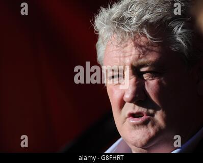 Bristol City / Hull City - Campionato Sky Bet - Ashton Gate. Hull City Manger Steve Bruce durante la partita del Campionato Sky Bet ad Ashton Gate, Bristol. Foto Stock