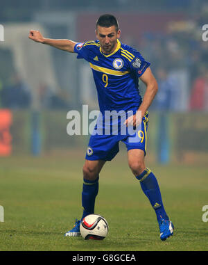 La Bosnia e Erzegovina v Repubblica di Irlanda - UEFA EURO 2016 Qualifiche - Play-off - Prima tappa - Stadion Bilino Polje Foto Stock