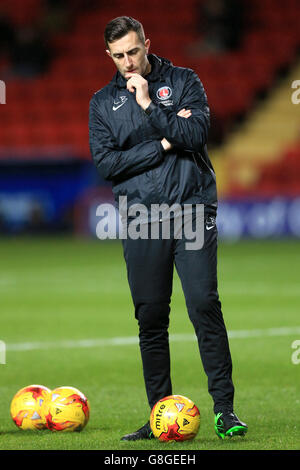 Charlton Athletic / Bolton Wanderers - Sky Bet Championship - The Valley. Charlton Athletic Head of Sports Science Laurence Bloom Foto Stock