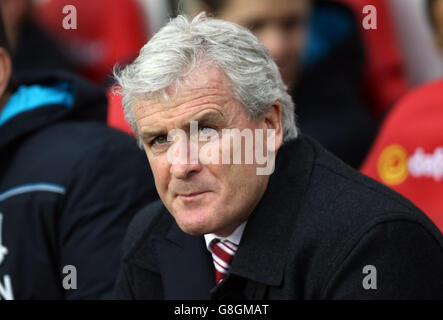 Mark Hughes, manager di Stoke City, durante la partita della Barclays Premier League allo Stadium of Light di Sunderland. Foto Stock