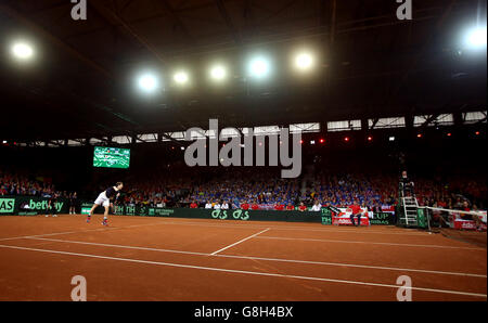 Andy Murray della Gran Bretagna in azione durante il terzo giorno della finale della Coppa Davis al Flanders Expo Center di Gand. PREMERE ASSOCIAZIONE foto. Data immagine: Domenica 29 novembre 2015. Vedi PA storia TENNIS Coppa Davis. Il credito fotografico dovrebbe essere: Andrew Milligan/PA Wire. Foto Stock