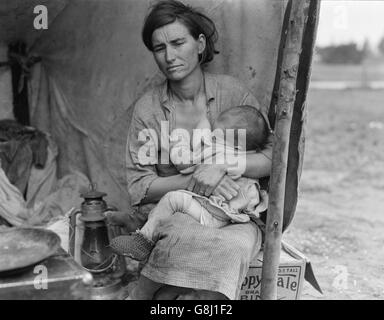 Migrant Mother, Firenze Thompson, con uno dei suoi figli in tenda a campo migrante, Nipomo, California, USA, Dorothea Lange per la Farm Security Administration, Marzo 1936 Foto Stock