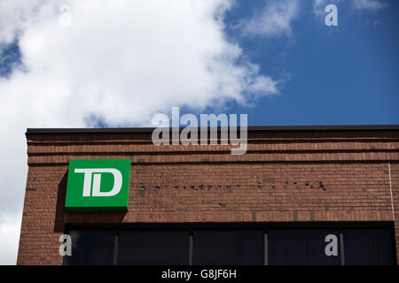 TD Canada Trust Bank nel centro di Kingston, Ont., il 22 giugno 2016. Foto Stock