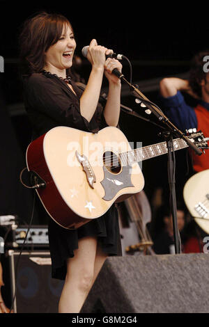 VFestival - Hylands Park. KT Tunstall in esecuzione sul canale 4 Stage. Foto Stock