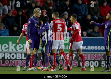 Rotherham Regno v Charlton Athletic - Sky scommessa campionato - AESSEAL New York Stadium Foto Stock