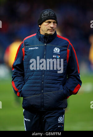 Scozia / Inghilterra - 2016 RBS Six Nations - BT Murrayfield Stadium. Il pullman della Scozia Vern Cotter durante la partita delle sei Nazioni RBS del 2016 al BT Murrayfield Stadium di Edimburgo. Foto Stock