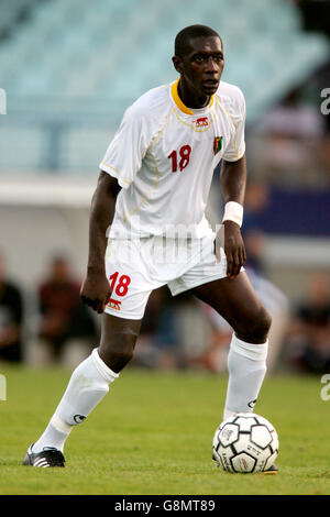 Calcio - International friendly - DR Congo / Guinea - Stade Yves Du Manoir. Mohamed Sylla, Guinea Foto Stock