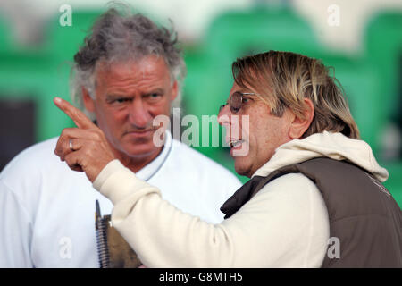 Calcio - International friendly - DR Congo / Guinea - Stade Yves Du Manoir. Claude le Roy, Dr. Congo Coach Foto Stock