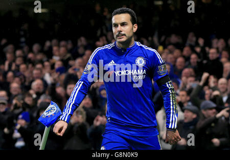 Pedro di Chelsea celebra il secondo gol del suo fianco durante la partita Barclays Premier League a Stamford Bridge, Londra. Foto Stock