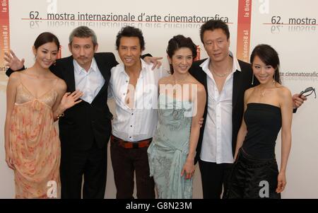 (Da L a R) Kim so Yeun, direttore Tsui Hark, Donnie Yen, Charlie Young, Sun Honglei e Zhang Jingchu. Foto Stock