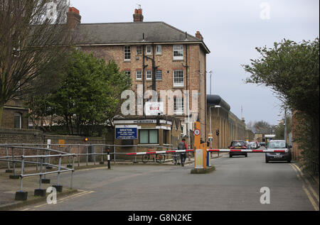 L'entrata principale di HMP Brixton, una prigione di reinsediamento, che ospita prigionieri di categoria C/D nel sud di Londra. Foto Stock