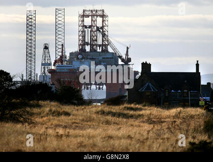 Impianti di trivellazione del petrolio in Cromarty Firth Foto Stock