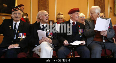 Una cerimonia al Municipio di Liverpool, dove i veterani della seconda guerra mondiale riceveranno la Legion d'honneur, la più alta distinzione della Francia, dall'ambasciatore francese Sylvie Bermann per il ruolo svolto nella liberazione della Francia durante la seconda guerra mondiale. Foto Stock