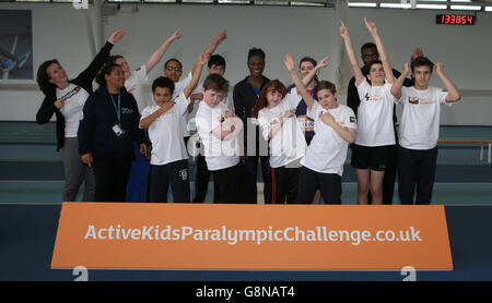 Dina Asher-Smith e Libby Clegg Photocall - Sain Lee Valley Centro di atletica Foto Stock