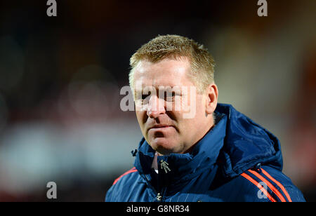 Brentford / Wolverhampton Wanderers - Campionato Sky Bet - Griffin Park. Dean Smith, direttore di Brentford Foto Stock