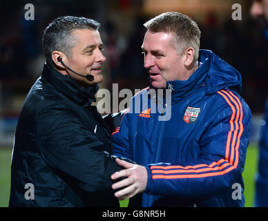 Brentford / Wolverhampton Wanderers - Campionato Sky Bet - Griffin Park. Dean Smith, direttore di Brentford Foto Stock