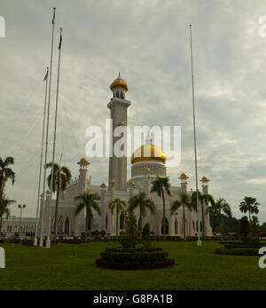 Il sultano Omar Ali Saifuddin Moschea bello in Bandar Seri Begawan - Brunei Foto Stock