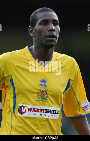 Calcio - amichevole - Halifax Town / Leeds United - The Shay Stadium. Darren Mansaram, città di Halifax Foto Stock