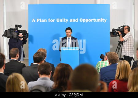 Il lavoro e le pensioni Segretario Stephen Crabb parlando all'RSA a Londra come egli ha lanciato la sua campagna per essere leader del partito conservatore seguente ultima settimana di dimissioni del Primo Ministro dopo il referendum dell'UE. Foto Stock