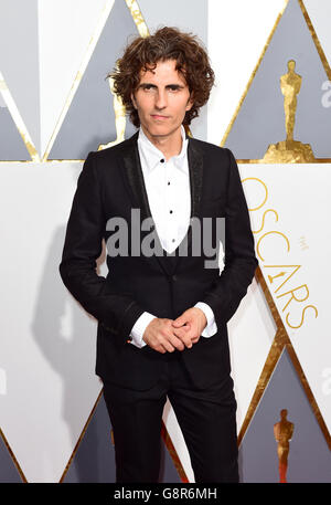 Stephan Moccio in arrivo all'ottantottantesimo Academy Awards tenutosi al Dolby Theatre di Hollywood, Los Angeles, CA, USA, febbraio 28, 2016. Foto Stock