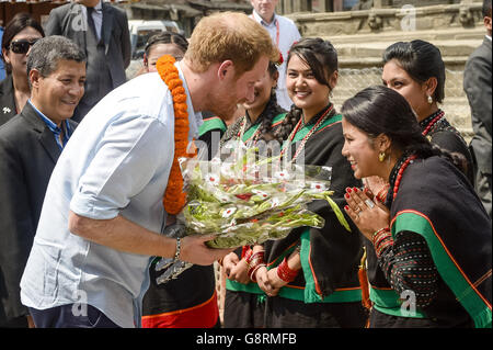 Il principe Harry visita in Nepal - Giorno 2 Foto Stock