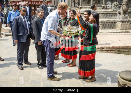 Il principe Harry visita in Nepal - Giorno 2 Foto Stock