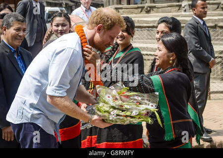 Il principe Harry visita in Nepal - Giorno 2 Foto Stock