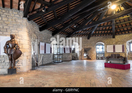 L'Italia, Emilia-Romagna, San Leo (comune), la fortezza è stata completamente riprogettata dall'architetto Francesco di Giorgio Martini nel 1479; il braccio e la corazza mostra Foto Stock