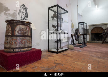 L'Italia, Emilia-Romagna, San Leo (comune), la fortezza è stata completamente riprogettata dall'architetto Francesco di Giorgio Martini nel 1479; la tortura salone degli utensili Foto Stock