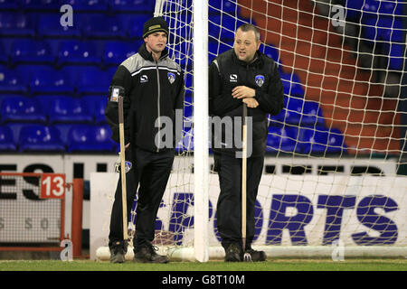 Oldham Athletic v Blackpool - Cielo lega Bet One - SportsDirect.com Park Foto Stock