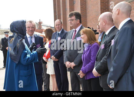 La Principessa Royal incontra i rappresentanti di United Utilities durante una visita al Liverpool Wastewater Treatment Works, Liverpool. Foto Stock