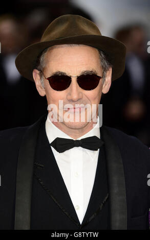 Mark Rylance al Laurence Olivier Awards, tenuto presso la Royal Opera House, a Londra. PREMERE ASSOCIAZIONE foto. Data immagine: Domenica 3 aprile 2016. Il credito fotografico dovrebbe essere: Ian West/PA Wire Foto Stock