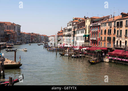 Il Canal Grande dal Ponte di Rialto, Venezia, Italia Foto Stock