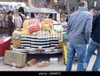 Auto classica vendita di avvio Foto Stock